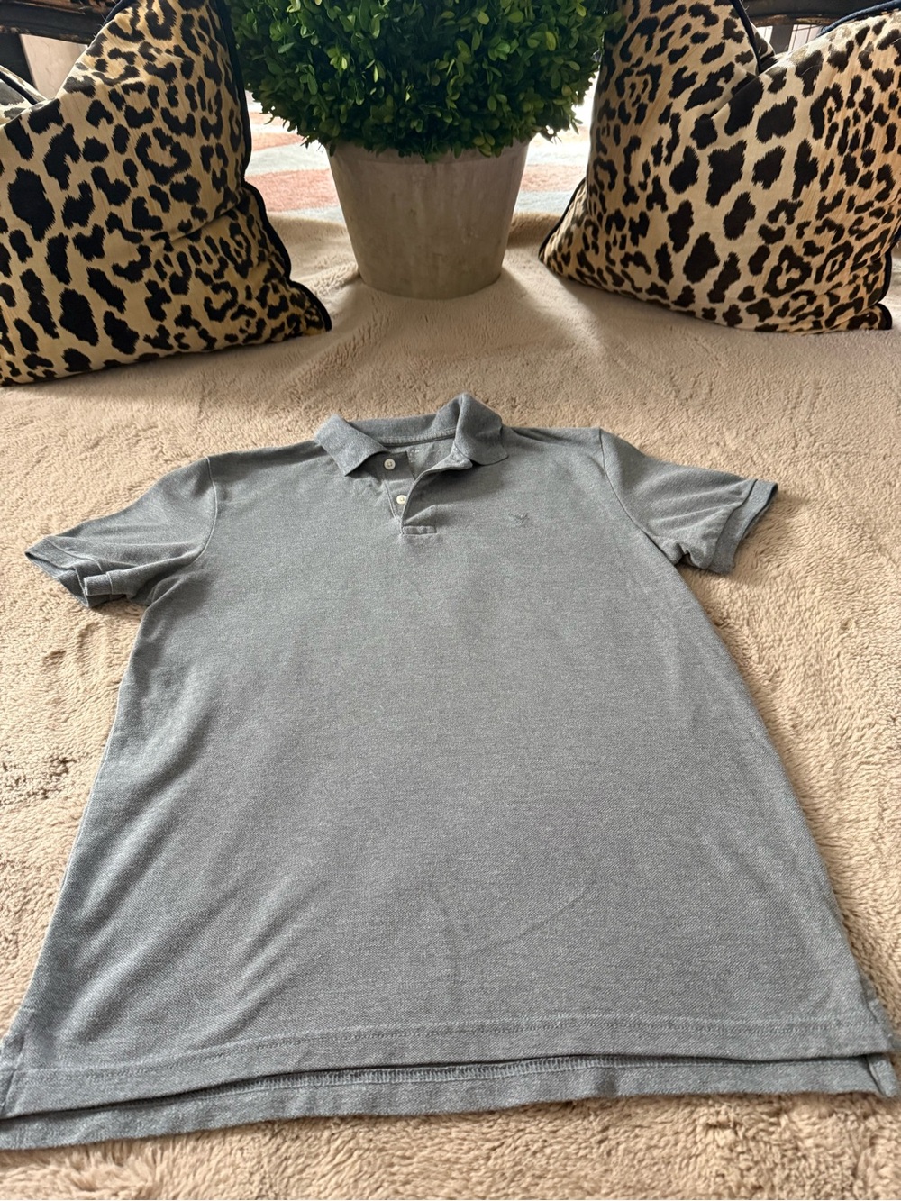 AMERICAN EAGLE Men's Small Grey Polo Shirt - Classic Short Sleeve